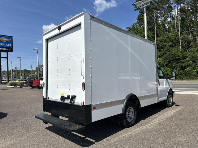 2025 Chevrolet Express Cutaway Work Van
