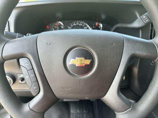 2025 Chevrolet Express Cutaway Work Van