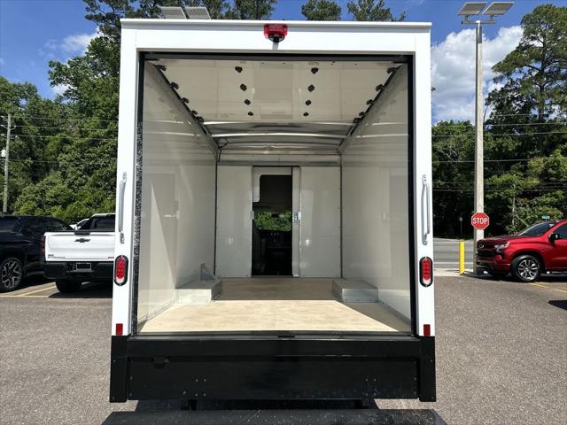 2025 Chevrolet Express Cutaway Work Van