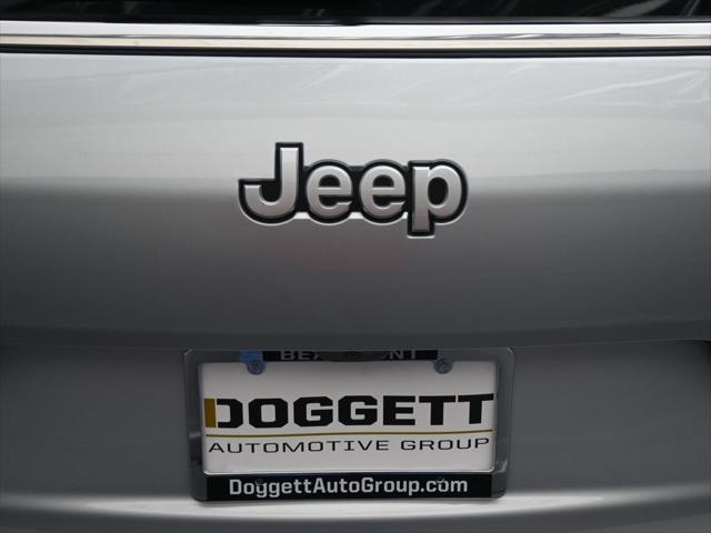 2025 Jeep Grand Cherokee GRAND CHEROKEE L LAREDO X 4X2