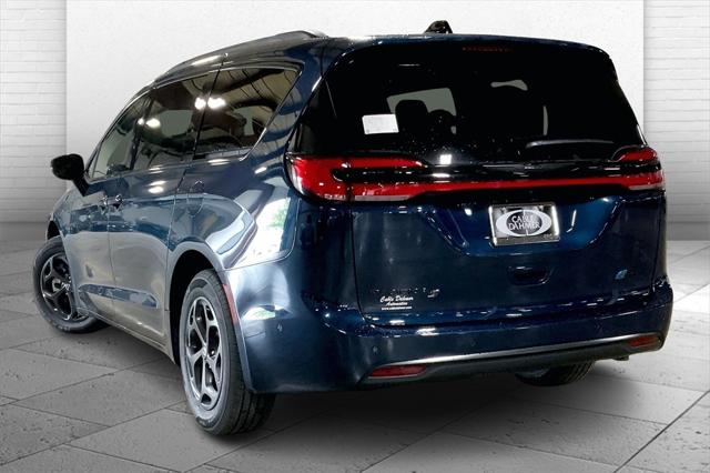 2025 Chrysler Pacifica Hybrid PACIFICA PLUG-IN HYBRID S APPEARANCE