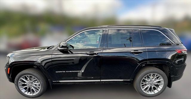2025 Jeep Grand Cherokee GRAND CHEROKEE SUMMIT 4X4