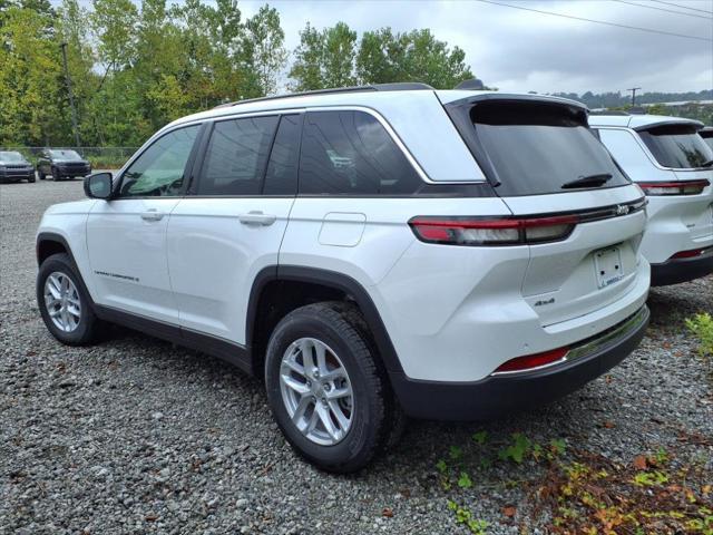 2025 Jeep Grand Cherokee GRAND CHEROKEE LAREDO X 4X4