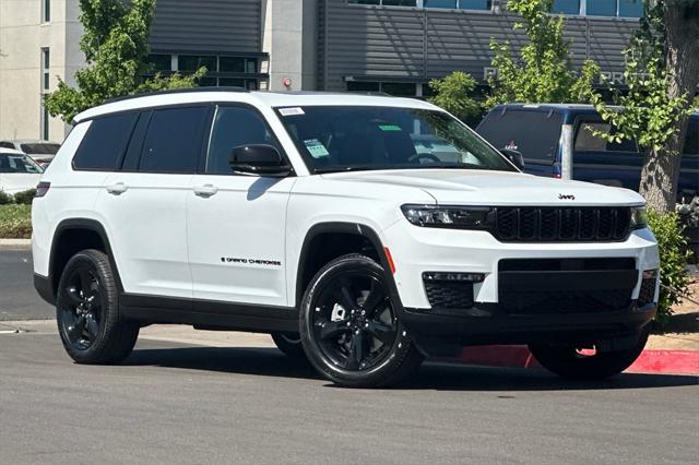 2025 Jeep Grand Cherokee GRAND CHEROKEE L LIMITED 4X2