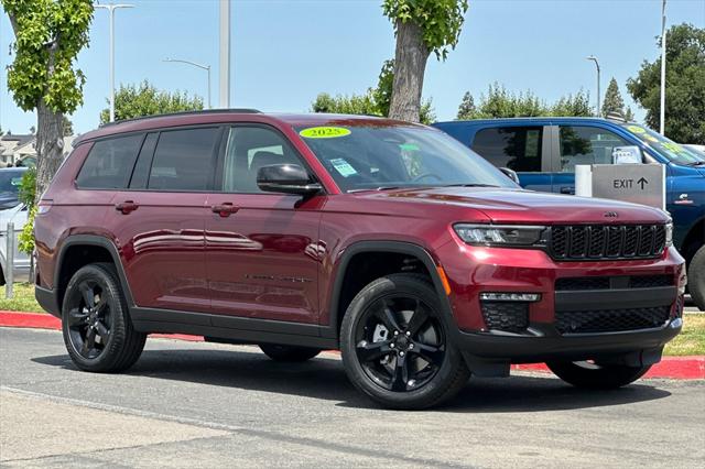 2025 Jeep Grand Cherokee GRAND CHEROKEE L LIMITED 4X2