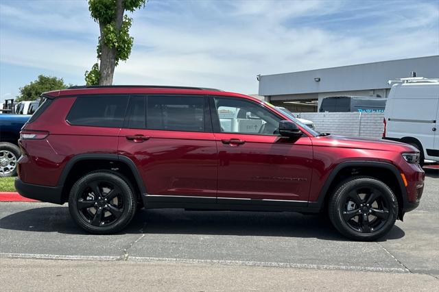 2025 Jeep Grand Cherokee GRAND CHEROKEE L LIMITED 4X2