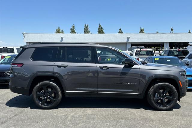 2025 Jeep Grand Cherokee GRAND CHEROKEE L LIMITED 4X4