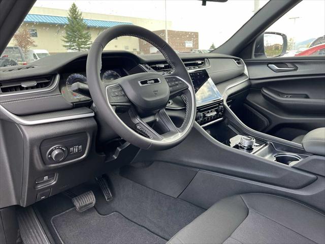 2025 Jeep Grand Cherokee GRAND CHEROKEE LAREDO X 4X4 2025 Jeep Grand Cherokee GRAND CHEROKEE LAREDO X 4X4