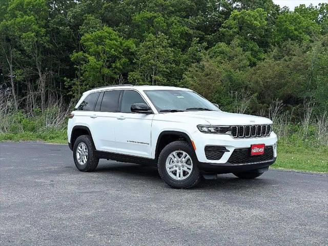 2025 Jeep Grand Cherokee GRAND CHEROKEE LAREDO 4X2