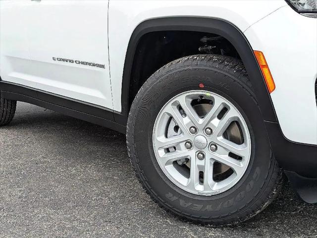 2025 Jeep Grand Cherokee GRAND CHEROKEE LAREDO 4X2