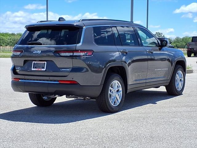 2025 Jeep Grand Cherokee GRAND CHEROKEE L LAREDO X 4X4