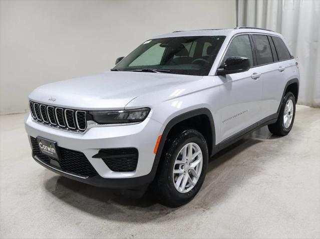 2025 Jeep Grand Cherokee GRAND CHEROKEE LAREDO X 4X4
