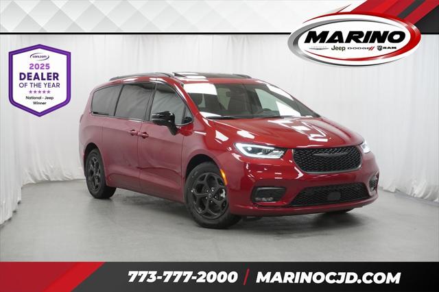 2025 Chrysler Pacifica Hybrid PACIFICA PLUG-IN HYBRID S APPEARANCE