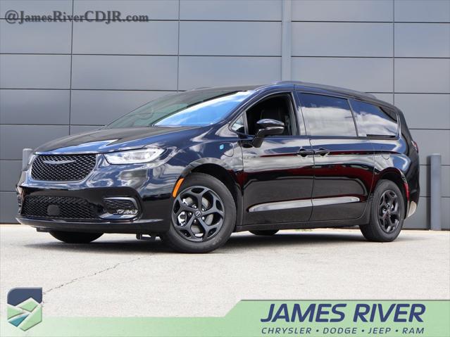 2025 Chrysler Pacifica Hybrid PACIFICA PLUG-IN HYBRID S APPEARANCE