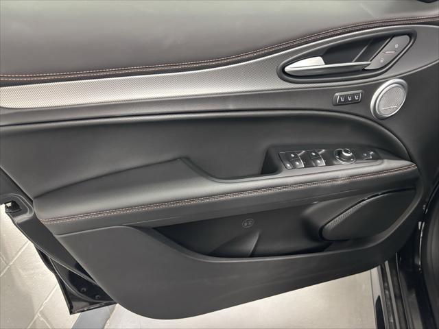 2025 Alfa Romeo Stelvio STELVIO INTENSA AWD 2025 Alfa Romeo Stelvio STELVIO INTENSA AWD