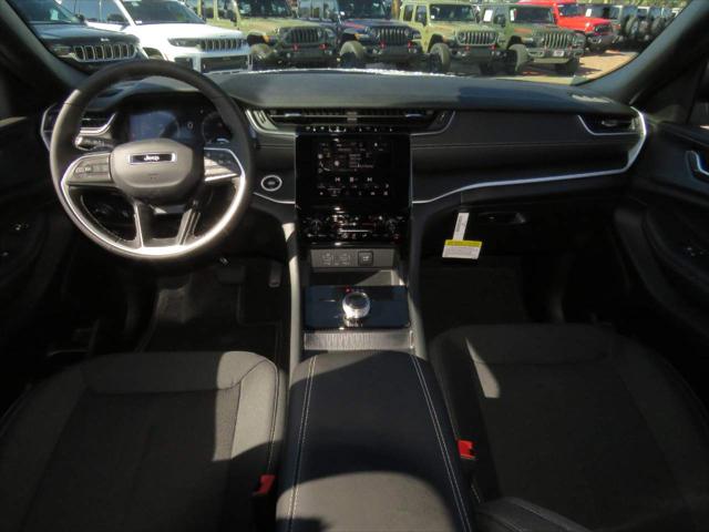 2025 Jeep Grand Cherokee GRAND CHEROKEE LAREDO X 4X4 2025 Jeep Grand Cherokee GRAND CHEROKEE LAREDO X 4X4