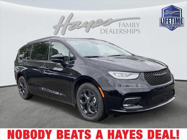 2025 Chrysler Pacifica Hybrid PACIFICA PLUG-IN HYBRID S APPEARANCE