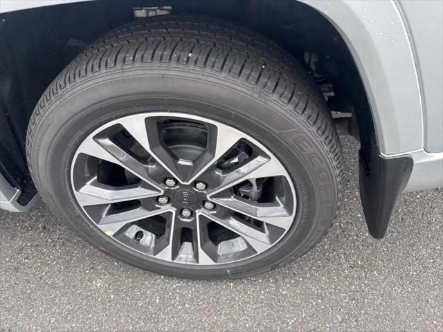 2025 Jeep Grand Cherokee Overland 4x4