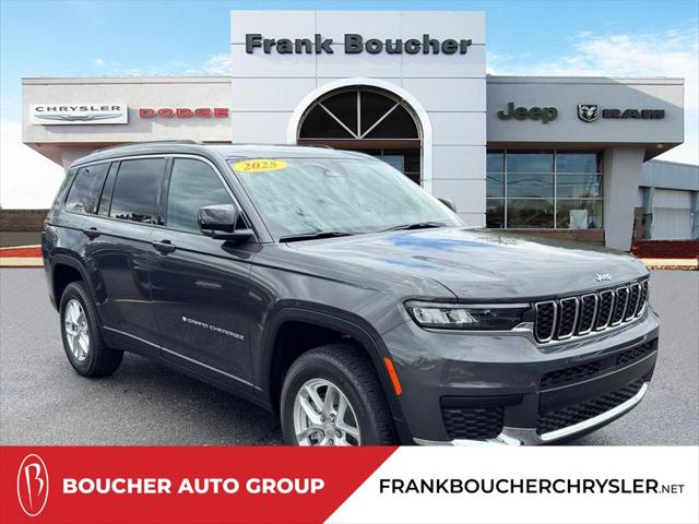 2025 Jeep Grand Cherokee L Laredo's photo