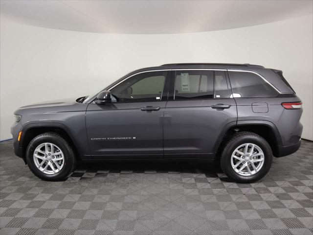 2025 Jeep Grand Cherokee GRAND CHEROKEE LAREDO X 4X4