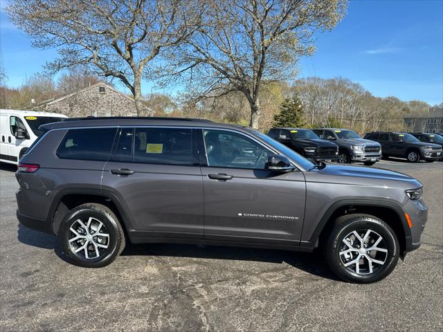 2025 Jeep Grand Cherokee GRAND CHEROKEE L LIMITED 4X4