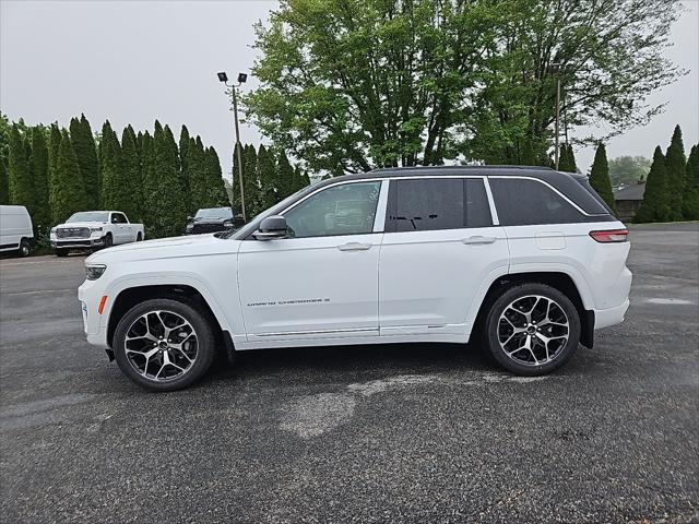 2025 Jeep Grand Cherokee GRAND CHEROKEE SUMMIT RESERVE 4X4