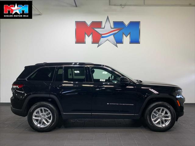 2025 Jeep Grand Cherokee GRAND CHEROKEE LAREDO X 4X4
