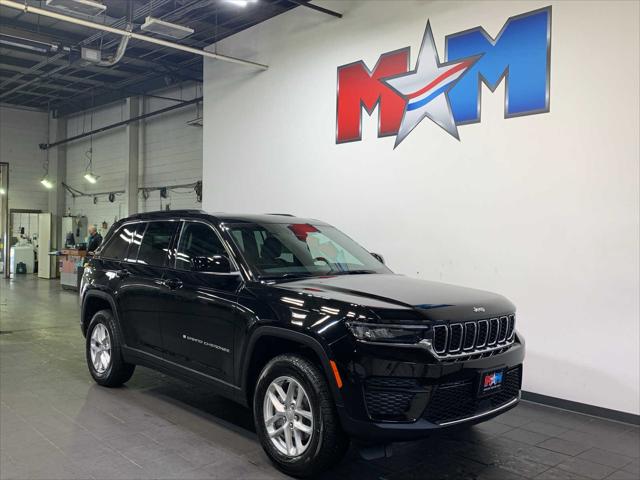 2025 Jeep Grand Cherokee GRAND CHEROKEE LAREDO X 4X4