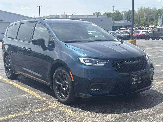 2025 Chrysler Pacifica Hybrid PACIFICA PLUG-IN HYBRID S APPEARANCE