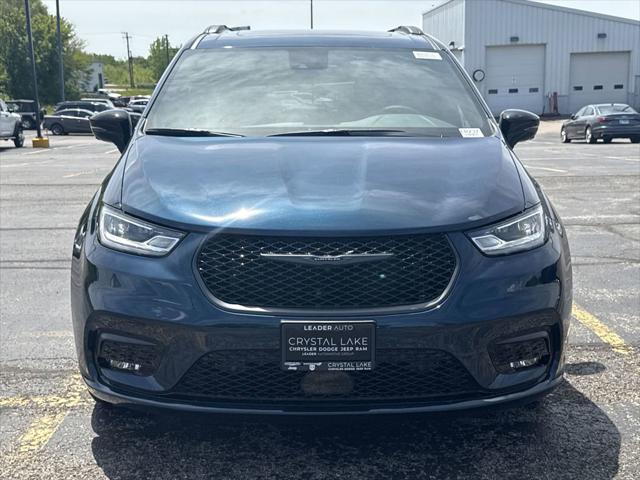 2025 Chrysler Pacifica Hybrid PACIFICA PLUG-IN HYBRID S APPEARANCE