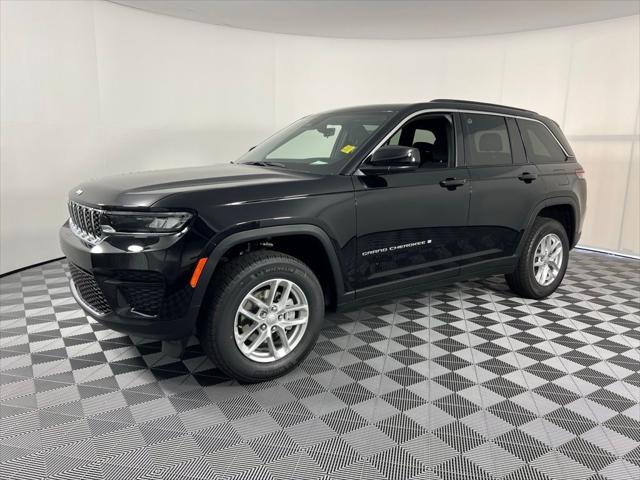 2025 Jeep Grand Cherokee GRAND CHEROKEE LAREDO X 4X2