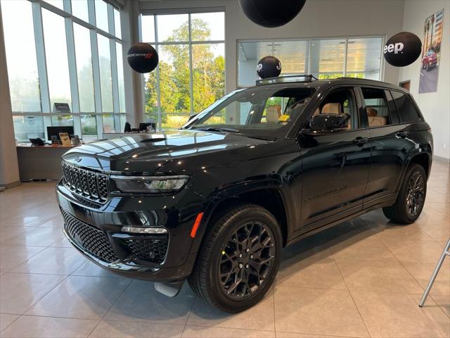 2025 Jeep Grand Cherokee GRAND CHEROKEE SUMMIT 4X4