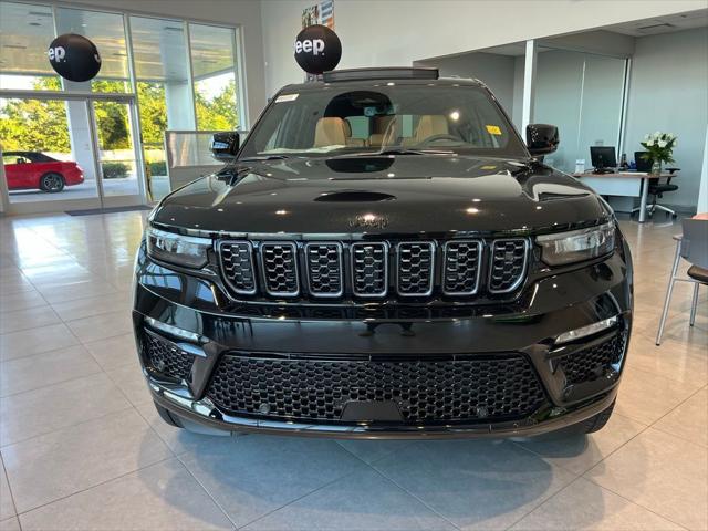 2025 Jeep Grand Cherokee GRAND CHEROKEE SUMMIT 4X4