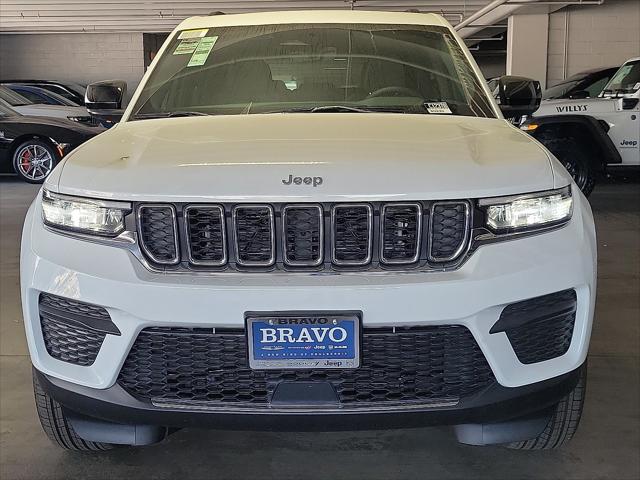 2025 Jeep Grand Cherokee GRAND CHEROKEE LAREDO X 4X2