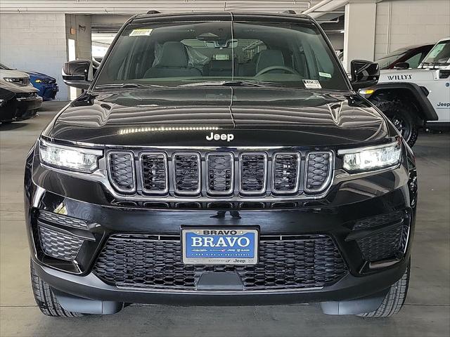 2025 Jeep Grand Cherokee GRAND CHEROKEE LAREDO X 4X2