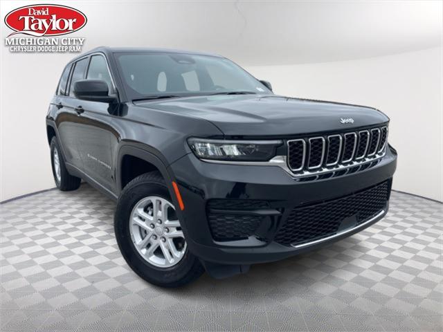 2025 Jeep Grand Cherokee GRAND CHEROKEE LAREDO 4X4