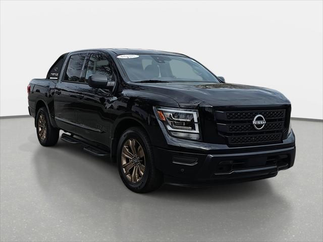 2024 Nissan TITAN Crew Cab SV 4x2