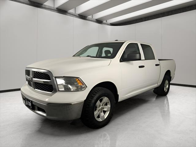 2022 RAM 1500 Classic Tradesman Crew Cab 4x4 57 Box