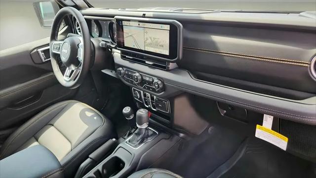 2025 Jeep Wrangler 4-Door Sahara 4x4