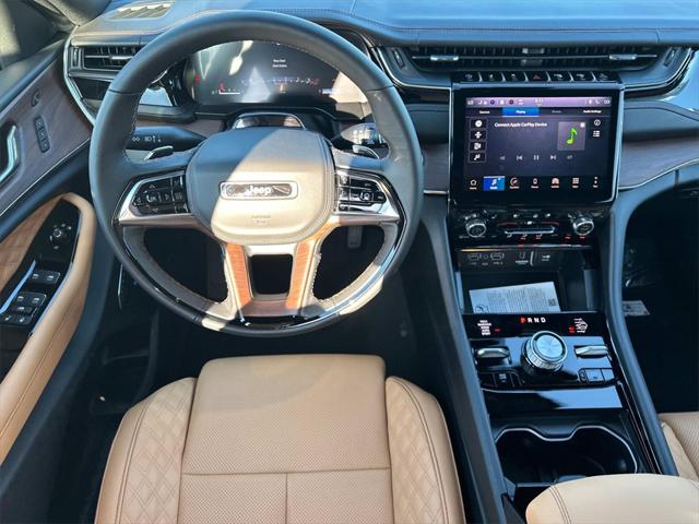 2025 Jeep Grand Cherokee GRAND CHEROKEE SUMMIT 4X4