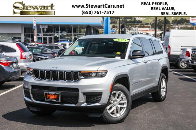 2023 Jeep Grand Cherokee L Laredo 4x2