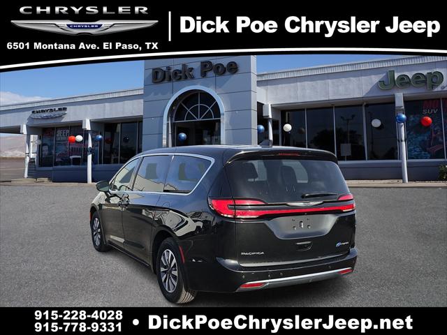 2023 Chrysler Pacifica Hybrid Touring L