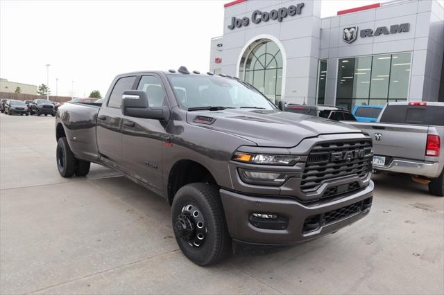 2025 RAM Ram 3500 RAM 3500 BIG HORN CREW CAB 4X4 8 BOX