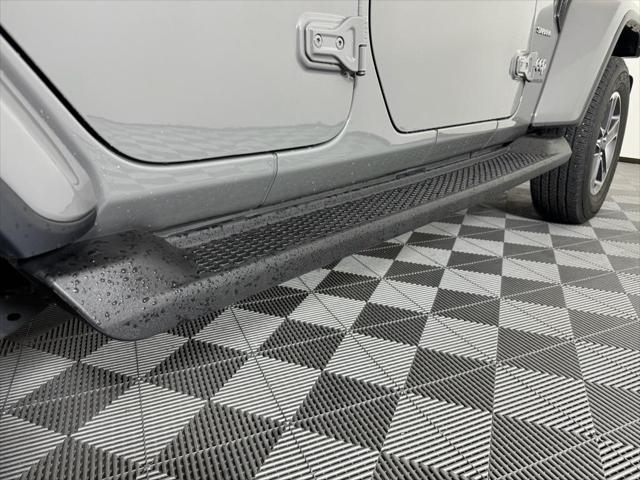2023 Jeep Wrangler 4-Door Sahara 4x4