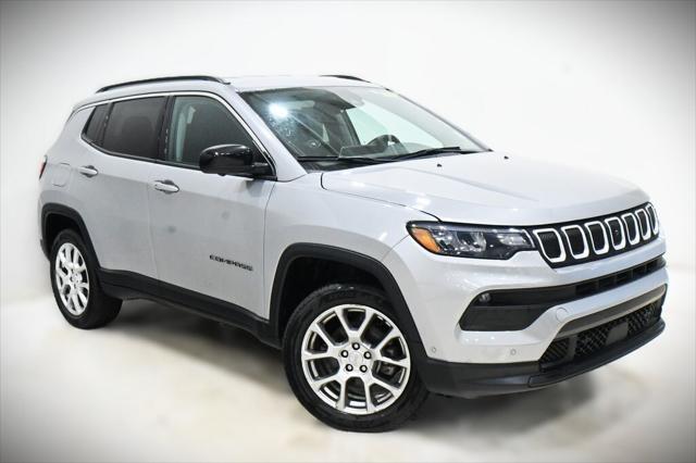 2022 Jeep Compass Latitude Lux 4x4
