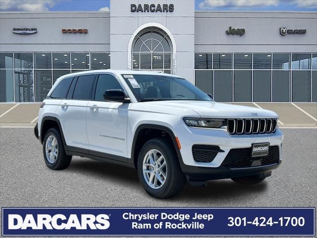 2025 Jeep Grand Cherokee GRAND CHEROKEE LAREDO X 4X4