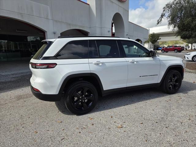 2025 Jeep Grand Cherokee Altitude X 4x2