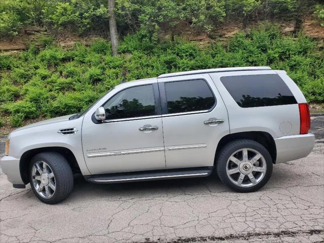 2011 Cadillac Escalade Luxury