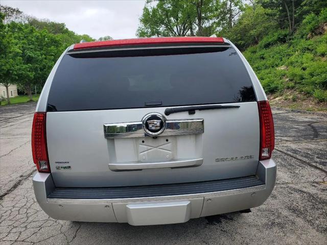 2011 Cadillac Escalade Luxury