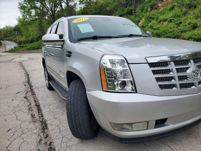 2011 Cadillac Escalade Luxury
